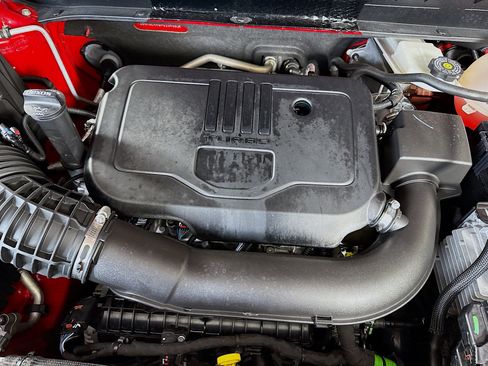 Used 2023 Chevrolet Blazer LT w/ Midnight/Sport Edition FWD image 39