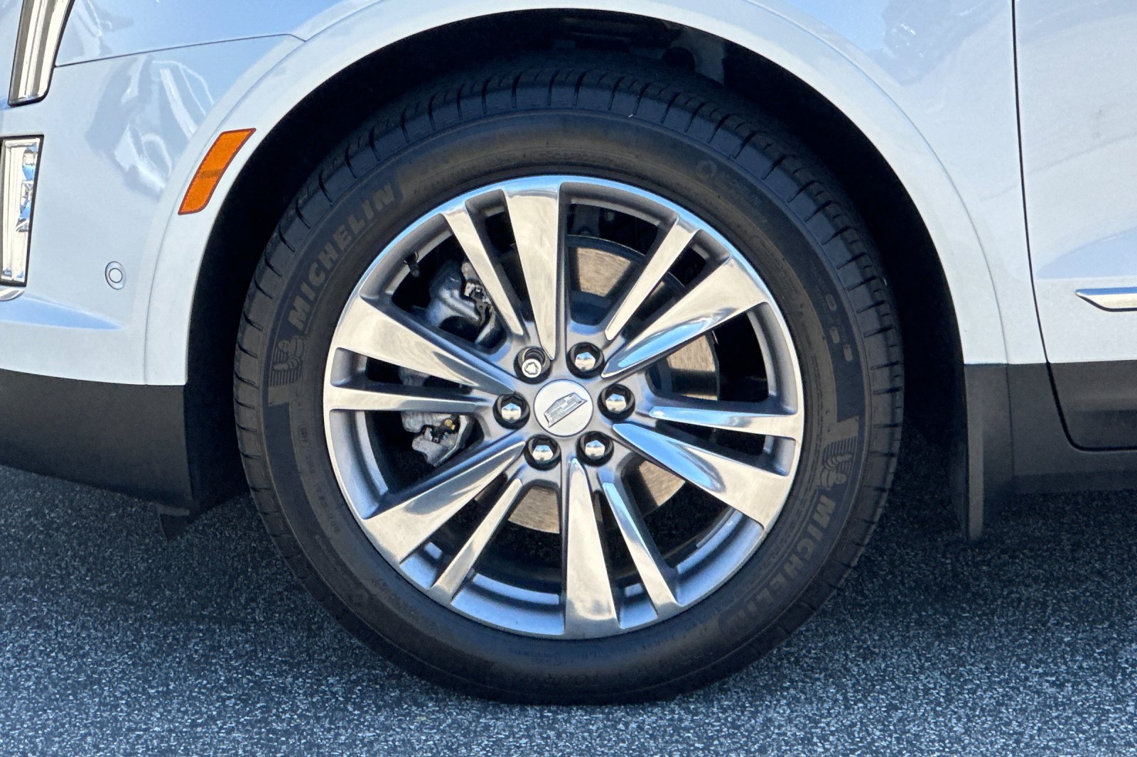 Used 2026 Cadillac XT5 Premium Luxury FWD image 37