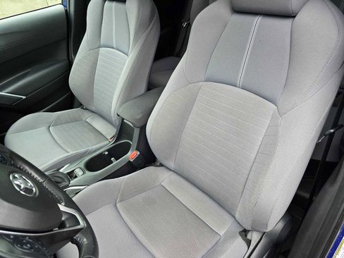 Used 2023 Toyota Corolla Cross AWD Hybrid w/ Moonroof Package image 21