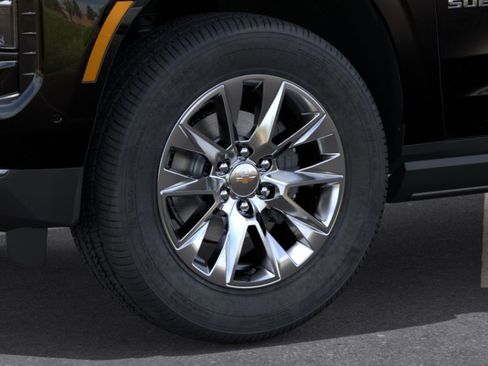 New 2026 Chevrolet Suburban Premier image 9