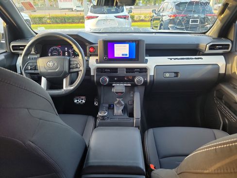 Used 2024 Toyota Tacoma TRD Sport image 16