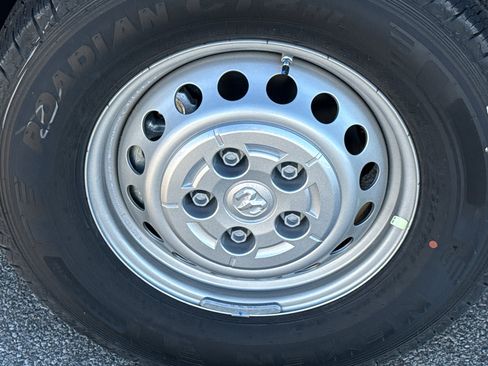 New 2026 RAM ProMaster 2500 w/ Convenience Group image 8