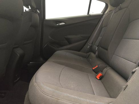 Used 2017 Chevrolet Cruze LT w/ Convenience Package FWD image 18
