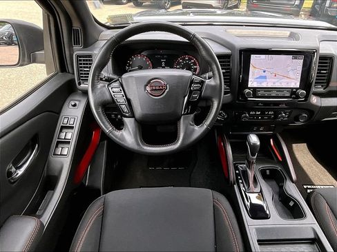 Used 2024 Nissan Frontier PRO-4X AWD/4WD image 17