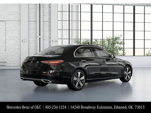 Used 2025 Mercedes-Benz C 300 Sedan image 21