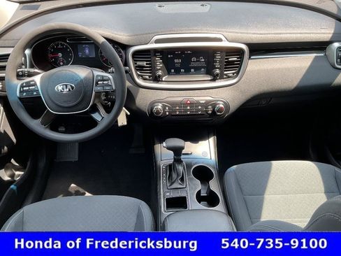 Used 2019 Kia Sorento FWD image 43
