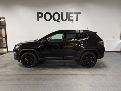 Used 2019 Jeep Compass Altitude image 1