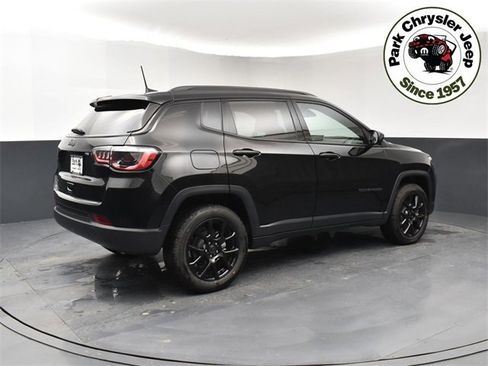 New 2026 Jeep Compass Latitude image 6