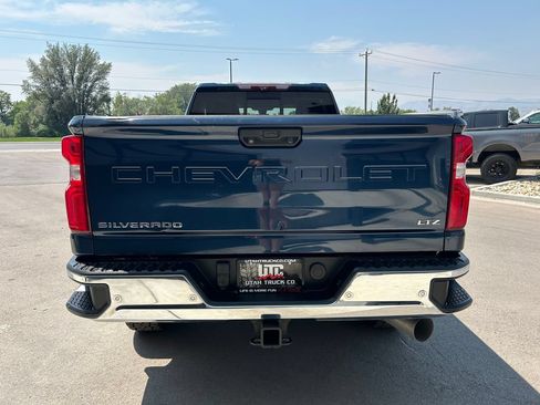 Used 2020 Chevrolet Silverado 3500 LTZ w/ LTZ Premium Package AWD/4WD image 6