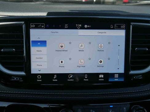 New 2026 Chrysler Pacifica Select AWD/4WD image 29