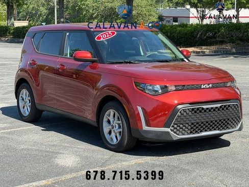 Certified 2025 Kia Soul S FWD image 1
