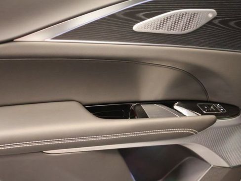 New 2026 Cadillac Lyriq Signature Luxury image 25