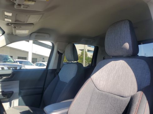 Used 2022 Ford Maverick XLT image 25