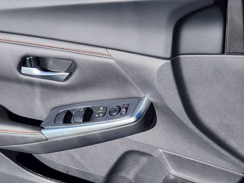 New 2025 Nissan Sentra SR w/ SR Premium Package FWD image 11