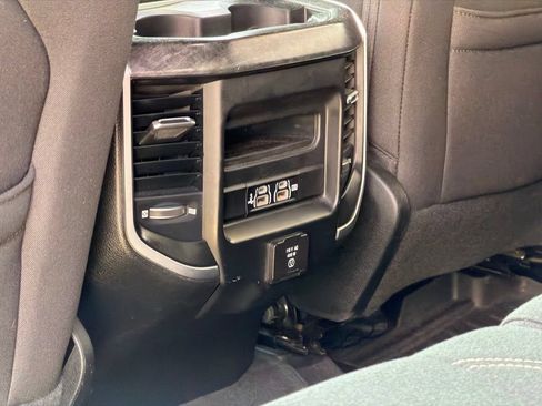 Used 2019 RAM 1500 Big Horn AWD/4WD image 30
