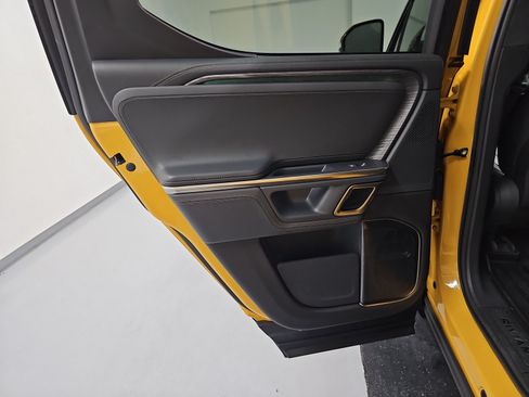 Used 2023 Rivian R1T Adventure AWD/4WD image 17