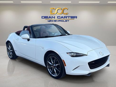 Used 2020 MAZDA MX-5 Miata 100th Anniversary RWD image 7