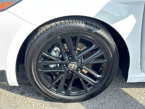 Used 2025 Toyota Camry SE image 22