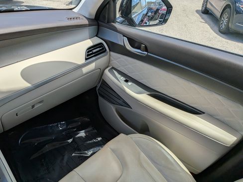 Used 2020 Hyundai Palisade Limited FWD image 19