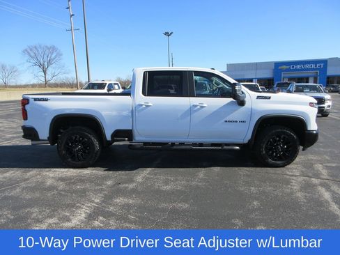 Certified 2025 Chevrolet Silverado 3500 LT w/ Trail Boss Package image 6