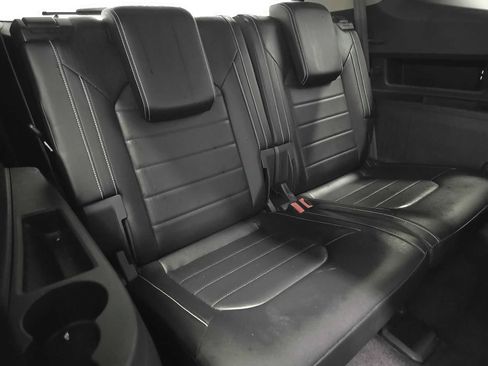 Used 2024 Volkswagen Atlas SEL AWD/4WD image 14