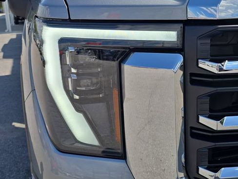 New 2025 GMC Sierra 2500 SLT w/ SLT Premium Package image 10