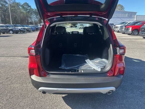 New 2026 Ford Escape SE w/ PHEV Premium Package FWD image 29