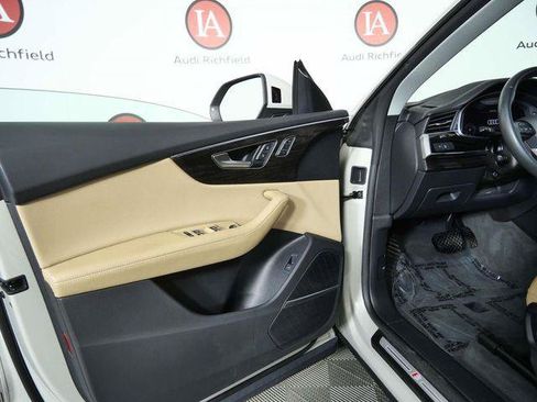 Used 2023 Audi Q8 Premium Plus AWD/4WD image 17