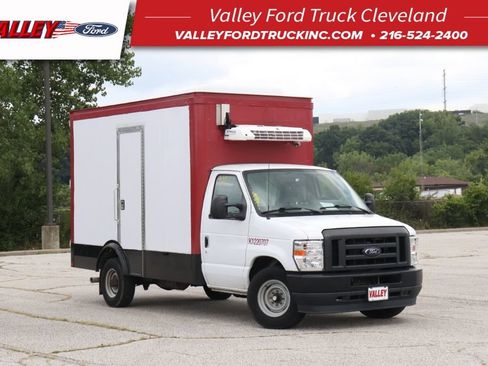 Used 2024 Ford E-350 and Econoline 350 Super Duty w/ Power Windows & Locks Group RWD image 1
