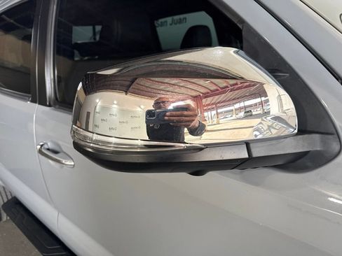 Used 2020 Toyota Tacoma Limited AWD/4WD image 9