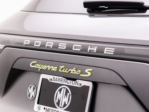 Used 2023 Porsche Cayenne Turbo S AWD/4WD image 32
