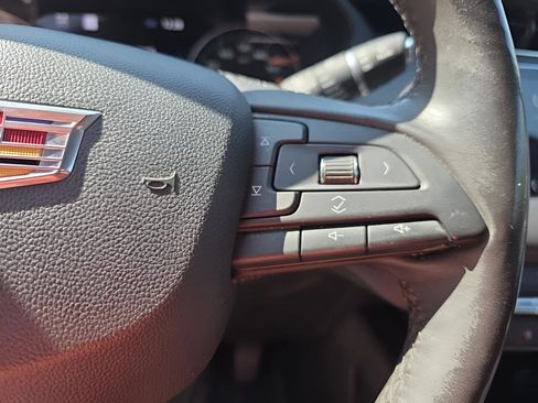 Used 2019 Cadillac XT4 Premium Luxury image 16