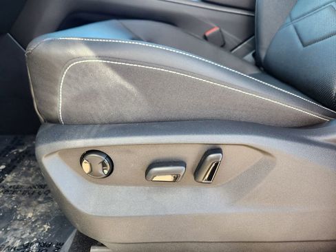 New 2026 Volkswagen Atlas SE image 14