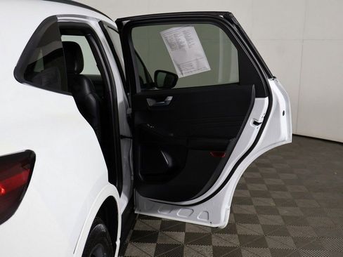 Used 2023 Ford Escape ST-Line image 18