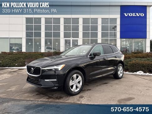 Used 2022 Volvo XC60 B5 Momentum image 1