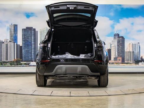 Used 2025 Land Rover Range Rover Evoque S image 12