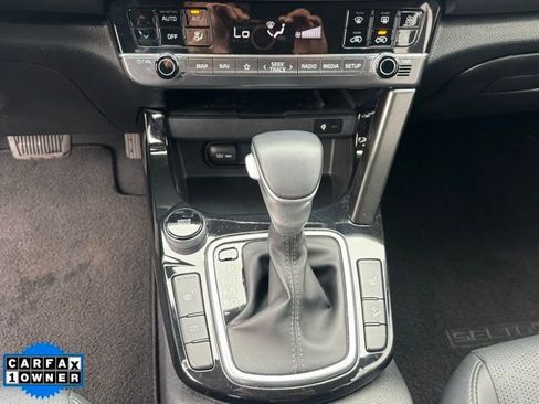 Used 2024 Kia Seltos EX image 24