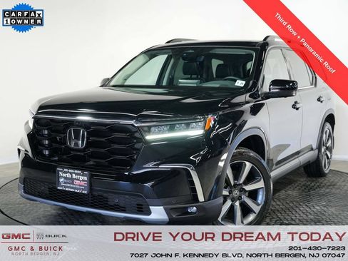 Used 2025 Honda Pilot Elite image 1