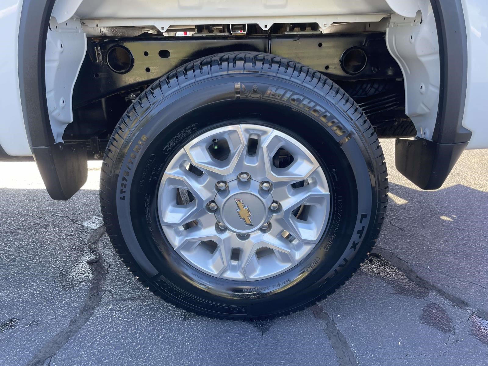 Used 2024 Chevrolet Silverado 2500 LT w/ Z71 Off-Road Package AWD/4WD image 7