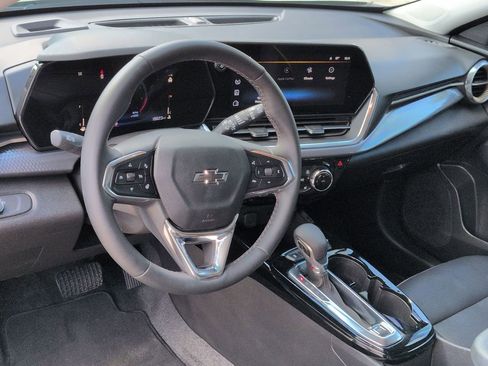 Used 2025 Chevrolet Trax ACTIV w/ Driver Confidence Package FWD image 10
