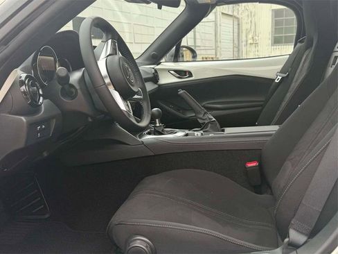 New 2025 MAZDA MX-5 Miata Club RWD image 11
