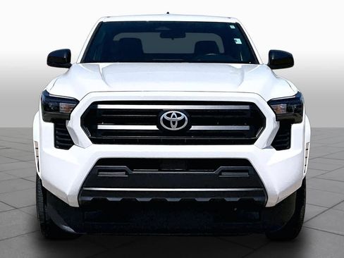 Used 2024 Toyota Tacoma SR image 4