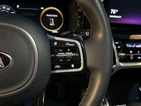 Used 2021 Kia Sorento SX image 31