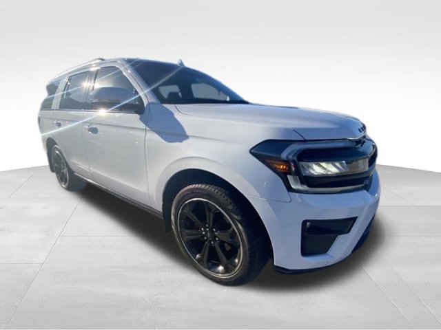 Used 2024 Ford Expedition Limited AWD/4WD image 2