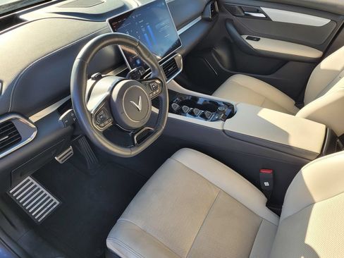 Used 2023 VinFast VF 8 Plus AWD/4WD image 8