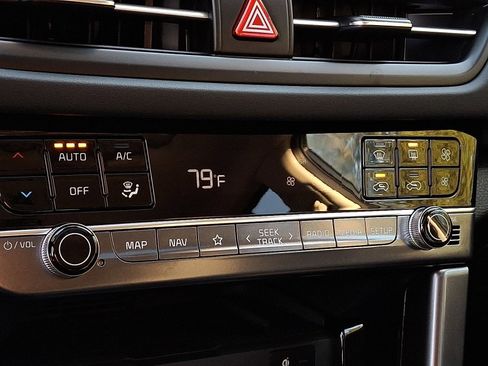 New 2026 Kia Seltos EX image 9