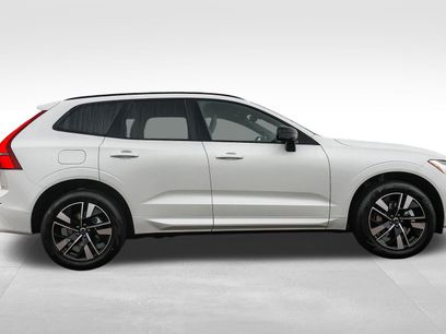 New 2026 Volvo XC60 B5 Core w/ Climate Package