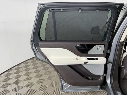 Used 2021 Lincoln Aviator Black Label AWD/4WD image 28