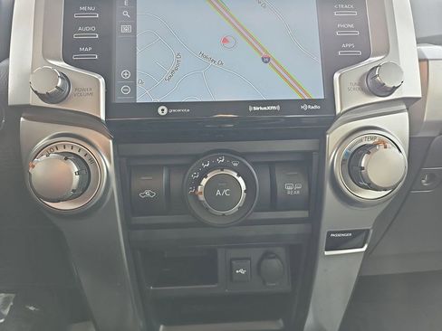 Used 2021 Toyota 4Runner SR5 Premium image 25