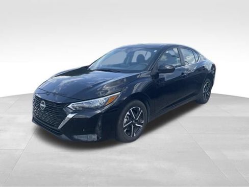 Used 2024 Nissan Sentra SV FWD image 2